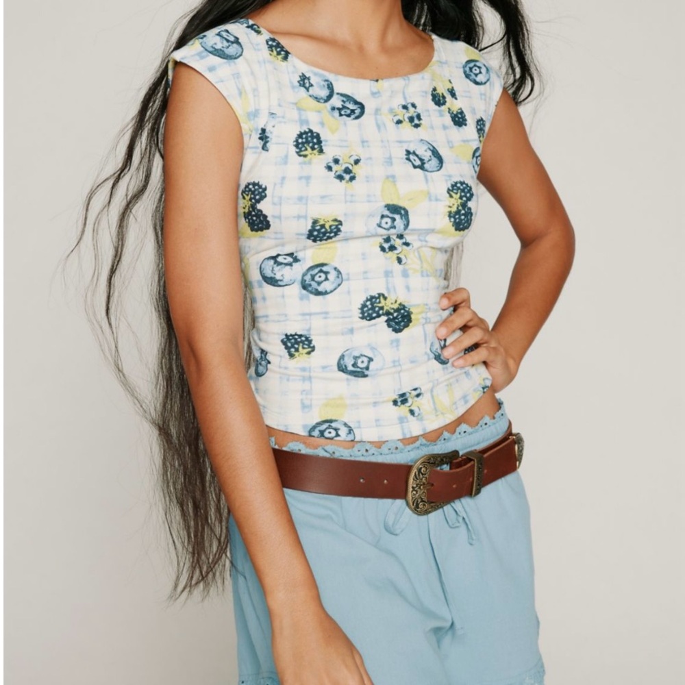 Kimchi Blue Talia Backless Boatneck Top Size Small & Medium